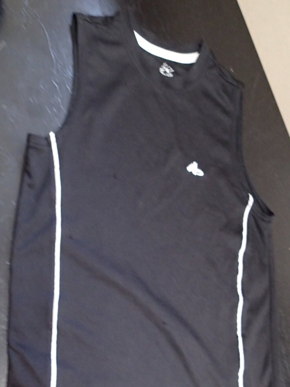 Boys Sleeveless Shirt Size Large 10 / 12